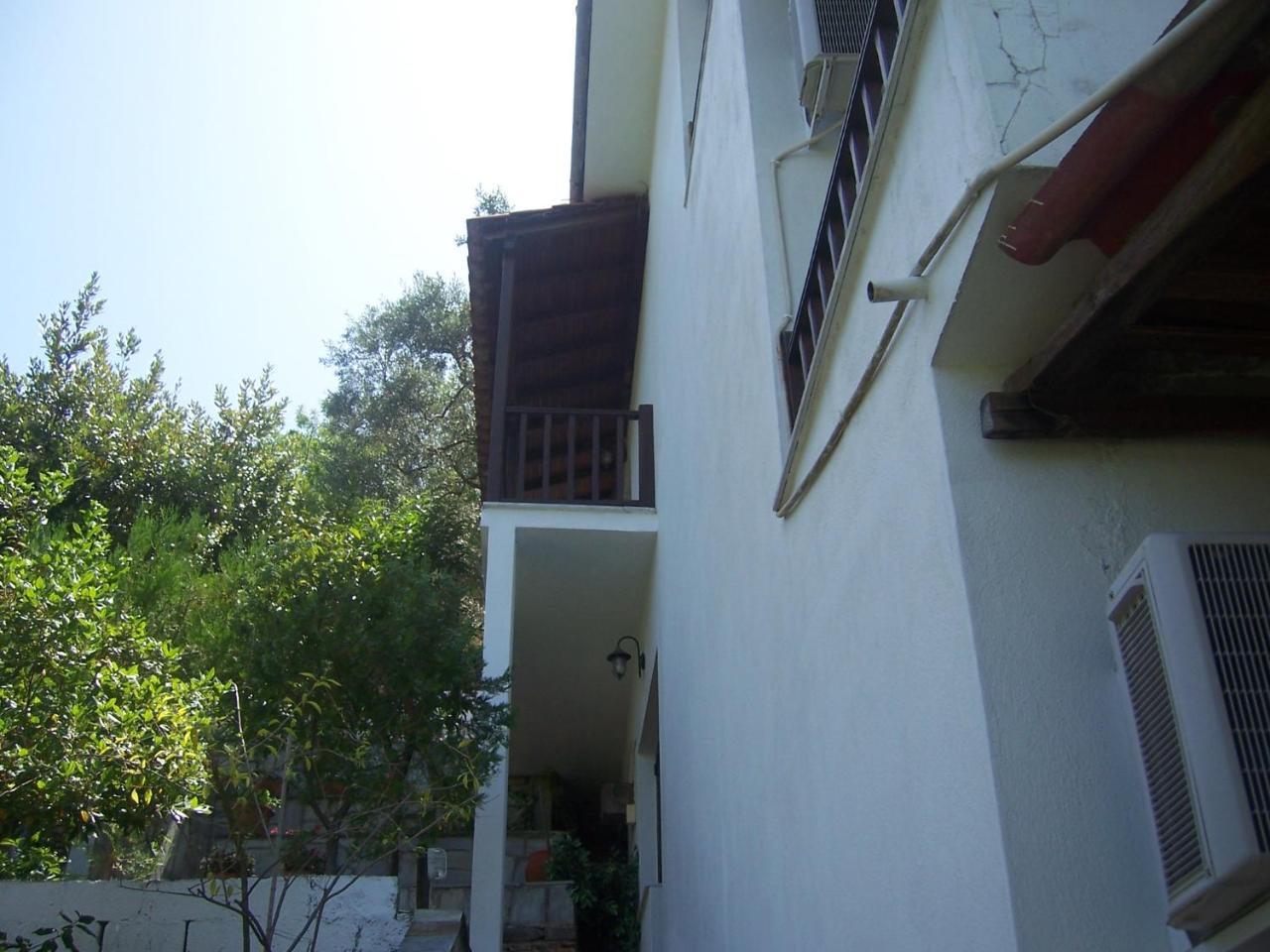 Milina Apartments Extérieur photo