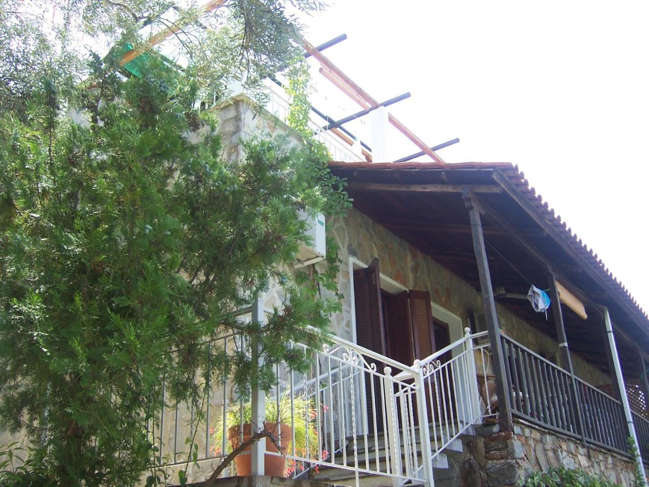Milina Apartments Extérieur photo